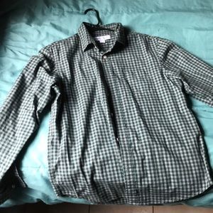 Size Small Green everyday Shirt